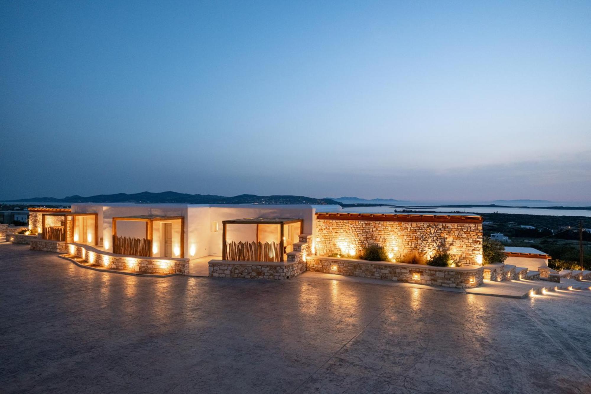 Utopia Suites By Anna Platanou Айя-Ирини-Парос Экстерьер фото